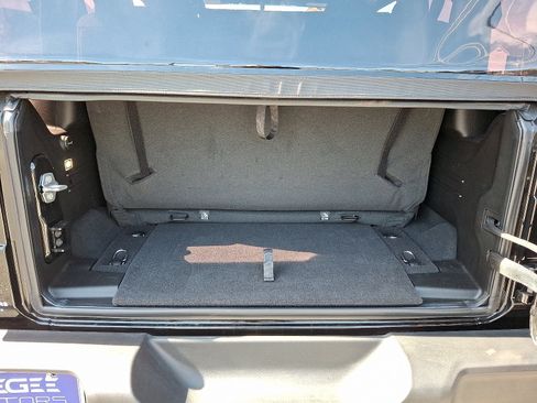 Certified 2025 Jeep Wrangler Sport image 28