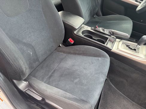 Used 2010 Subaru Impreza 2.5i image 22