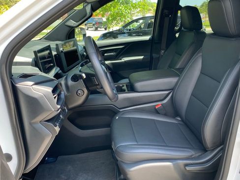 Used 2024 Chevrolet Silverado EV W/T AWD/4WD image 16