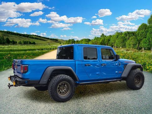 Used 2023 Jeep Gladiator Mojave w/ Trailer Tow Package AWD/4WD image 6