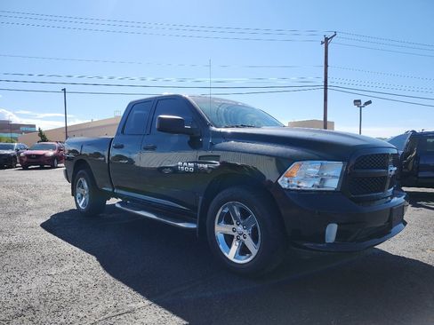 Used 2014 RAM 1500 Express AWD/4WD image 3