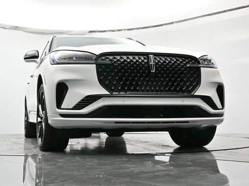 New 2025 Lincoln Aviator Reserve w/ Equipment Group 201A image 37