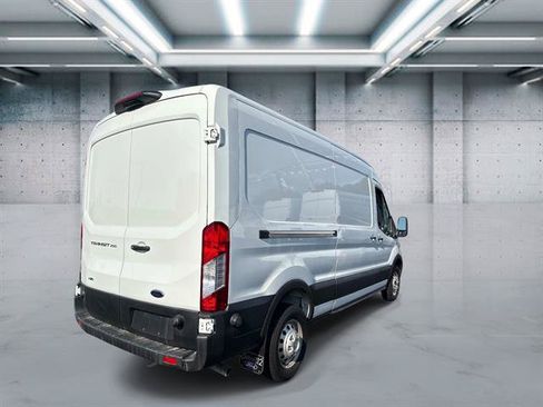 Used 2024 Ford Transit 250 148 Medium Roof Extended AWD image 4