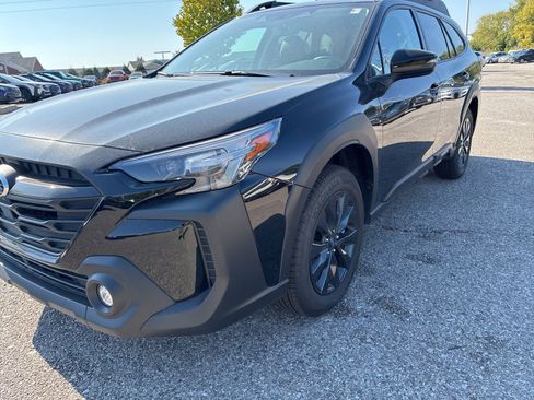 Used 2025 Subaru Outback Onyx Edition image 16
