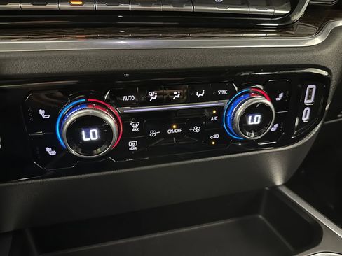 Used 2022 GMC Sierra 1500 Elevation AWD/4WD image 21