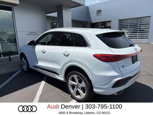 Used 2025 Audi Q5 Premium Plus w/ Premium Plus AWD/4WD image 5