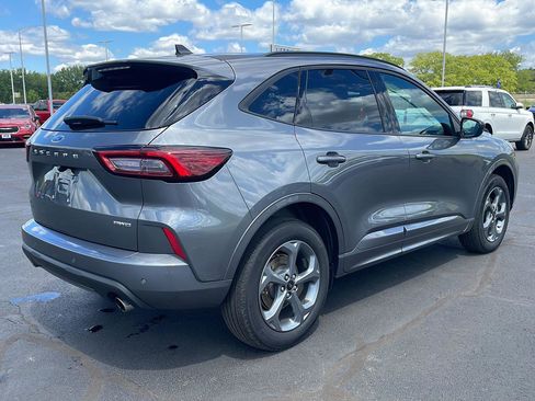 Used 2024 Ford Escape ST-Line w/ Tech Pack #1 AWD/4WD image 5
