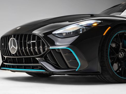 Used 2025 Mercedes-Benz AMG GT 63 image 27