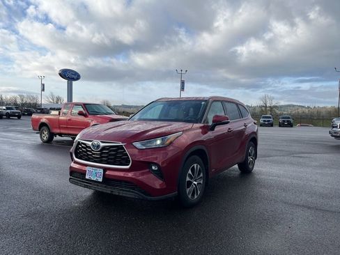 Used 2022 Toyota Highlander XLE image 35