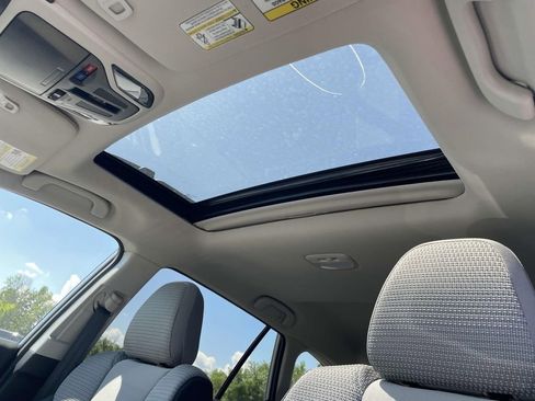 Used 2025 Subaru Outback Premium w/ Popular Package #1 image 8