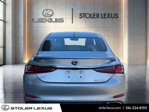 Used 2023 Lexus ES 350 w/ Premium Package FWD image 9