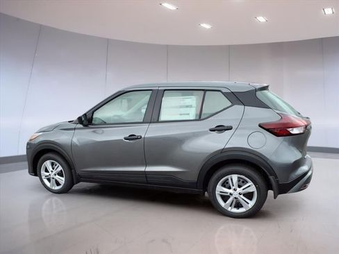 Used 2025 Nissan Kicks Play S image 7