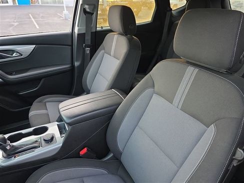Used 2024 Chevrolet Blazer LT image 17