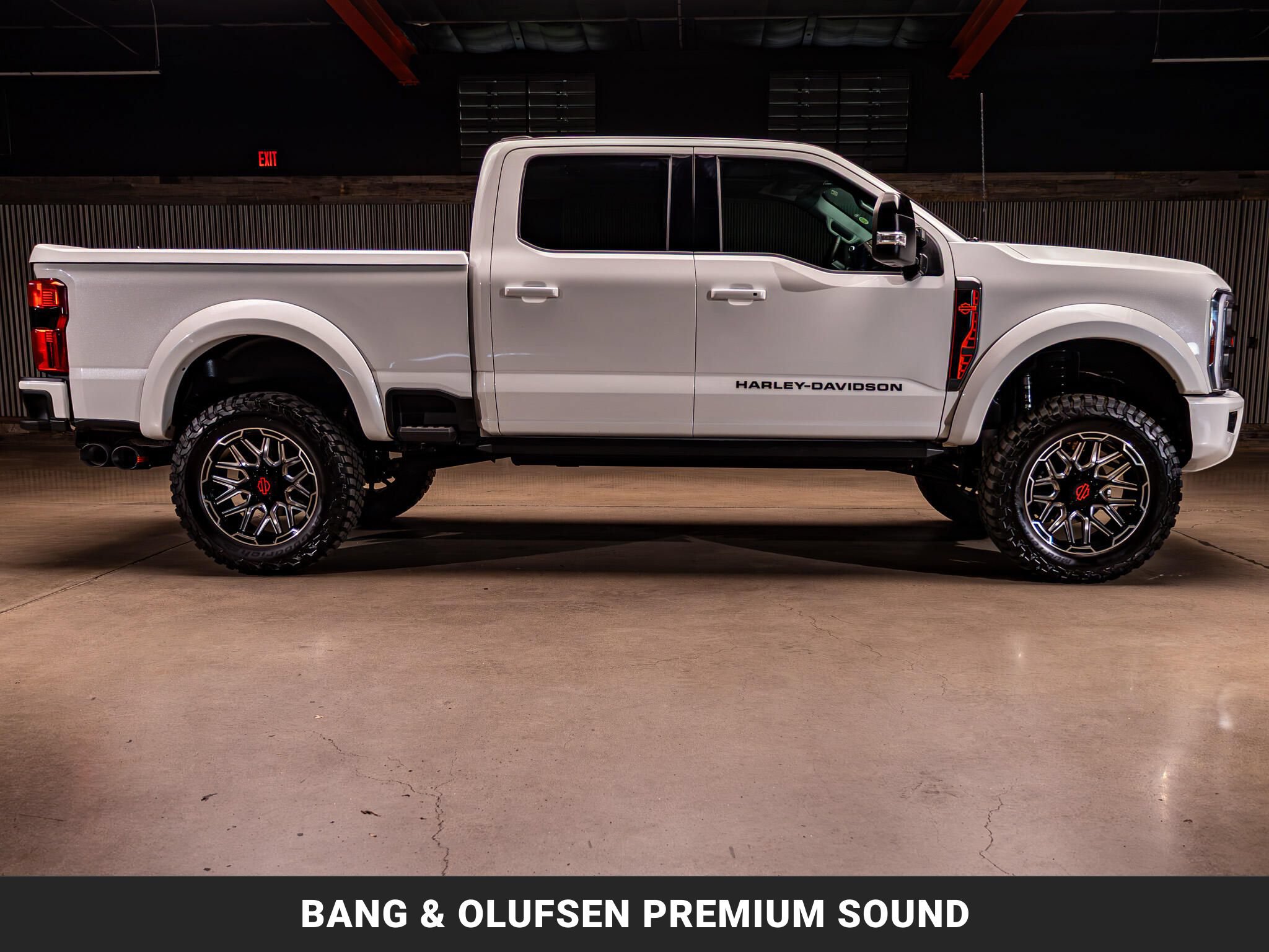 Used 2025 Ford F250 Lariat w/ Lariat Ultimate Package AWD/4WD image 10