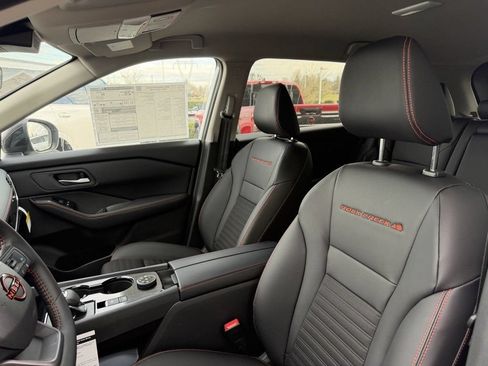 New 2026 Nissan Rogue SV AWD/4WD image 14