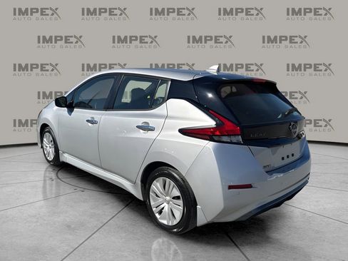 Used 2023 Nissan Leaf S image 3