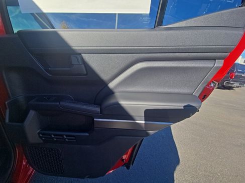 New 2025 Toyota 4Runner 4WD image 39