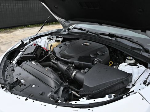 Used 2020 Chevrolet Camaro LT RWD image 18