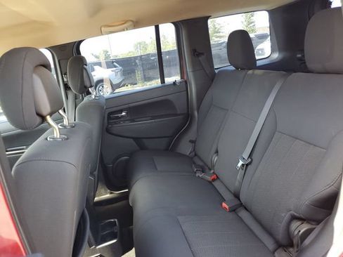 Used 2012 Jeep Liberty Sport AWD/4WD image 20