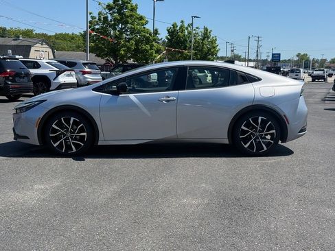 Certified 2023 Toyota Prius Prime Premium FWD image 2