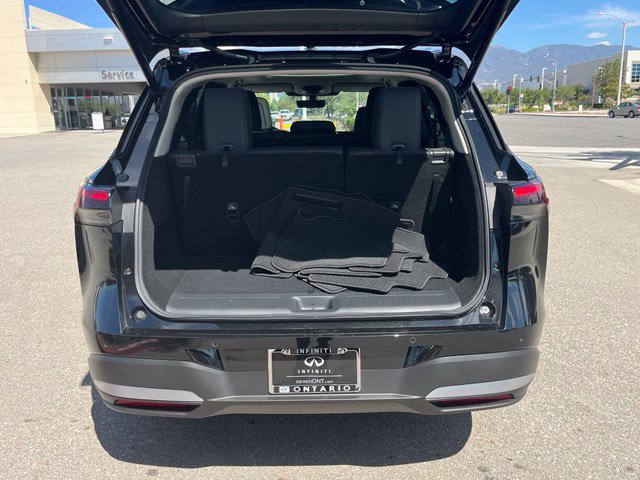 Certified 2026 INFINITI QX60 Luxe w/ Cargo Package FWD image 27