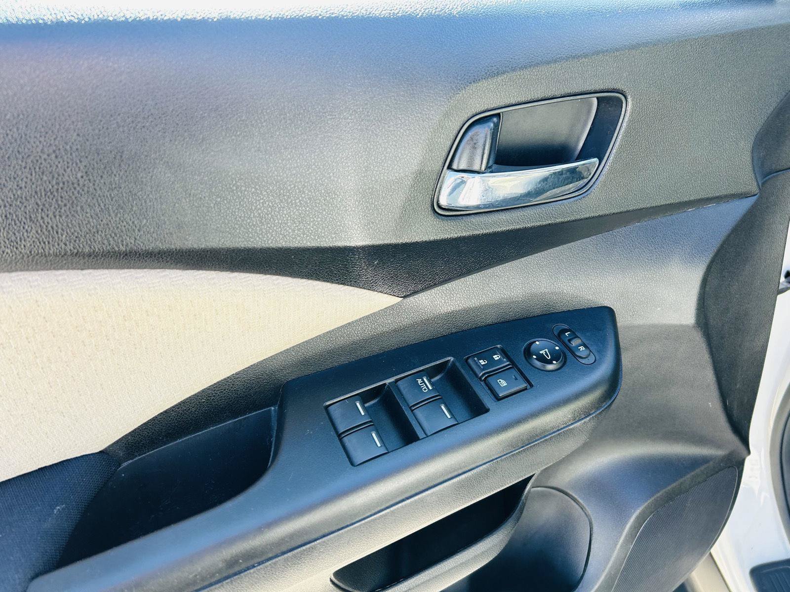 Used 2015 Honda CR-V EX image 8