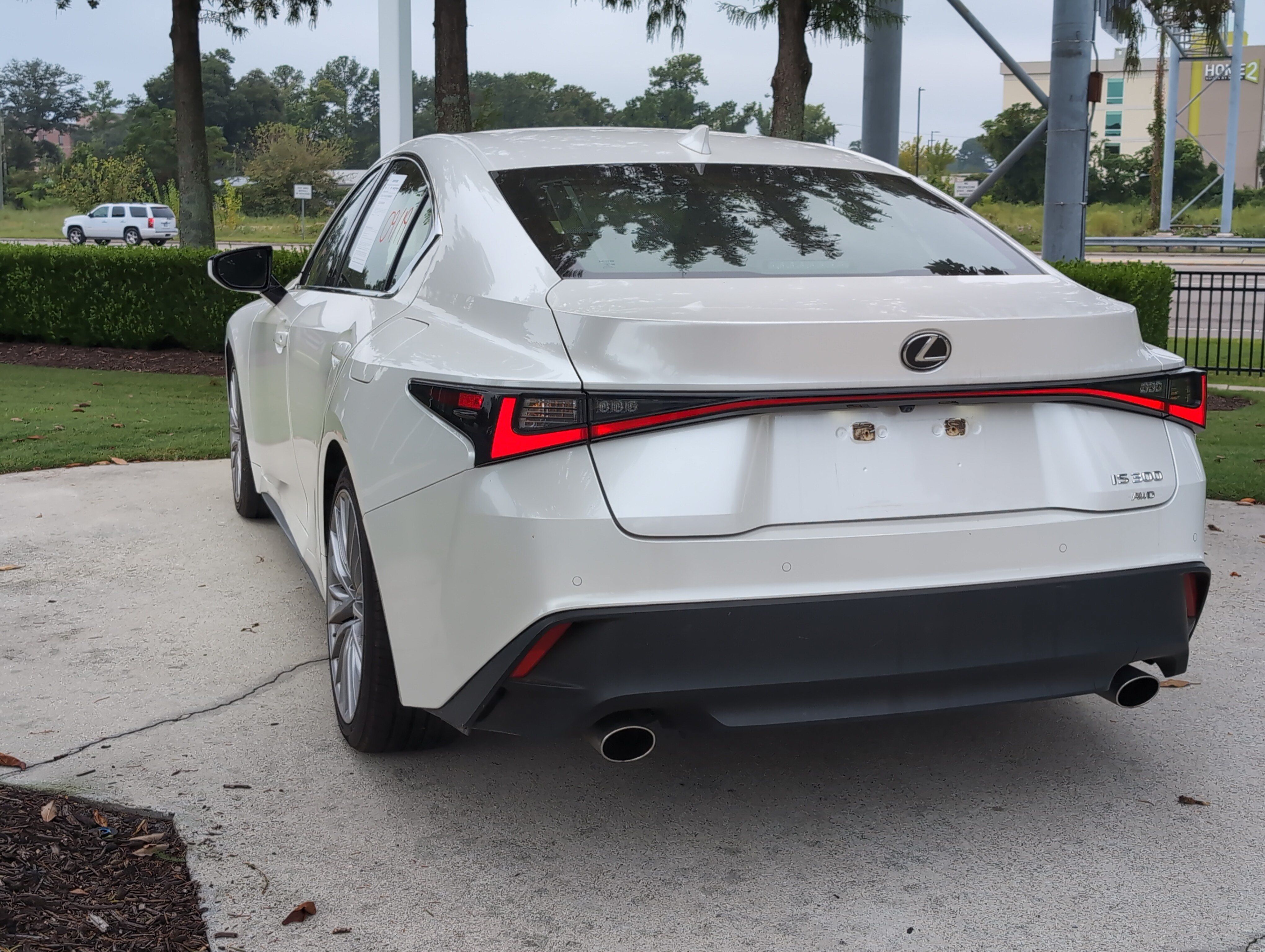 Used 2022 Lexus IS 300 AWD w/ Premium Package image 8