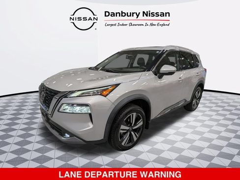 Used 2021 Nissan Rogue SL FWD image 8
