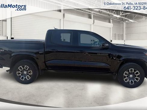 Used 2023 Chevrolet Colorado Z71 w/ Z71 Convenience Package 2 AWD/4WD image 2