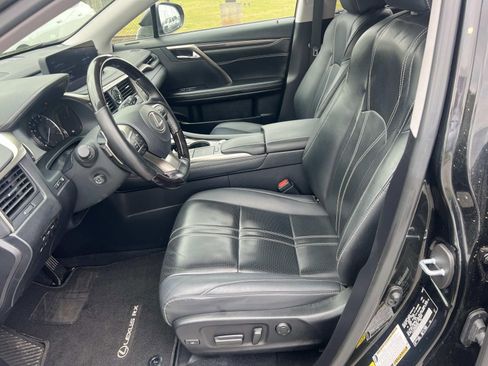 Used 2022 Lexus RX 350L Luxury w/ Accessory Package (Z1) image 9