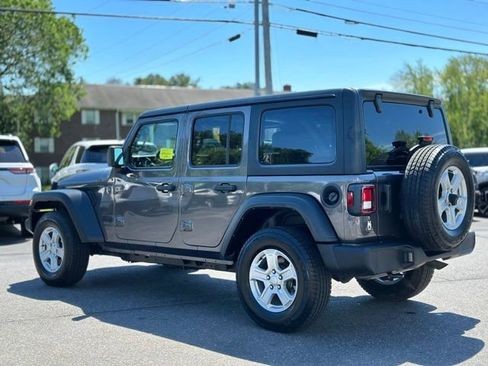 Used 2022 Jeep Wrangler Unlimited Sport AWD/4WD image 4