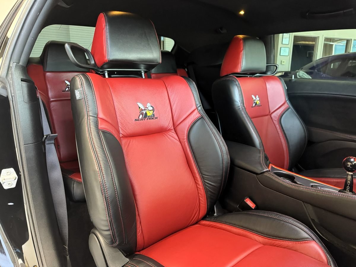 Used 2016 Dodge Challenger R/T Scat Pack RWD image 22
