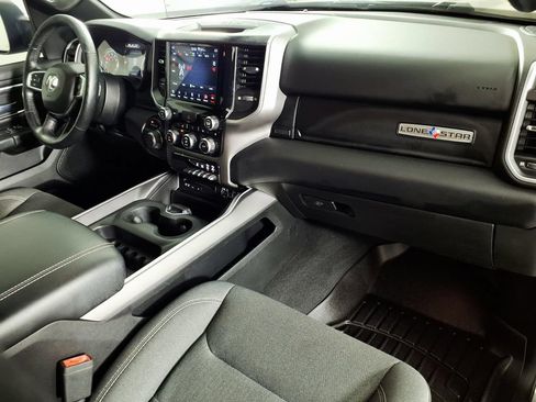 Used 2019 RAM 1500 Big Horn RWD image 12