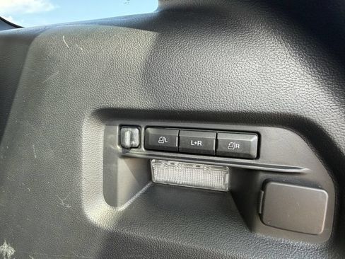 Used 2025 Ford Explorer Platinum w/ LUX Leather Package AWD/4WD image 9