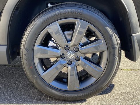New 2026 Honda Pilot Sport image 7