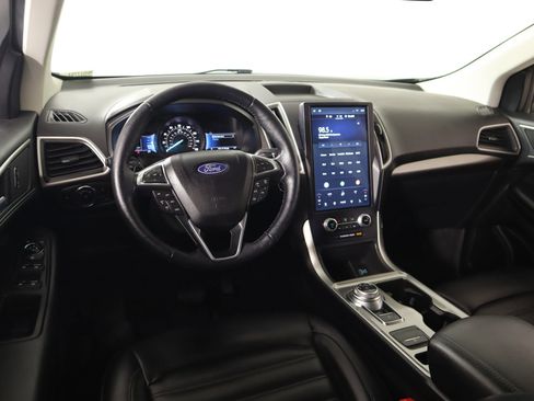 Used 2023 Ford Edge SEL w/ Convenience Package image 2