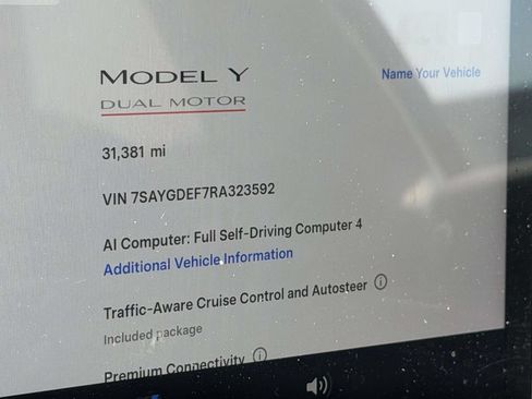Used 2024 Tesla Model Y Performance AWD/4WD image 10