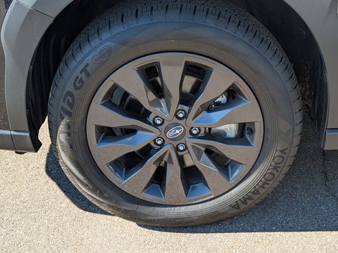 Certified 2025 Subaru Outback Onyx Edition AWD/4WD image 15