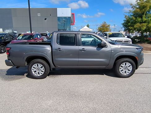 Certified 2023 Nissan Frontier SV AWD/4WD image 2