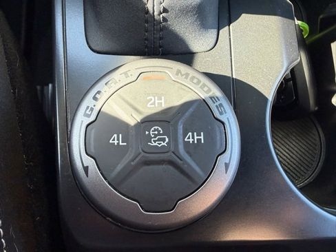 Used 2025 Ford Bronco Outer Banks image 30