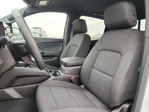 Used 2025 Chevrolet Colorado LT w/ Advanced Trailering Package image 10