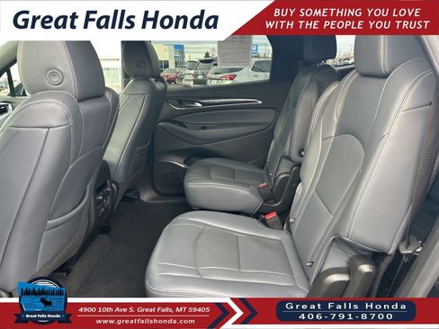 Used 2024 Buick Enclave Premium image 24
