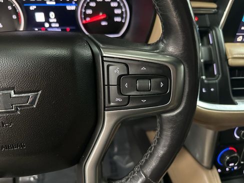 Used 2021 Chevrolet Suburban Premier w/ Premium Package image 15