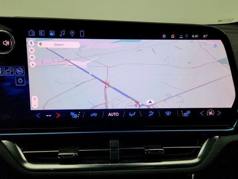 Used 2026 Chevrolet Equinox EV LT image 18