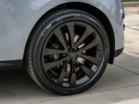 New 2026 Land Rover Range Rover Sport SE AWD/4WD image 74