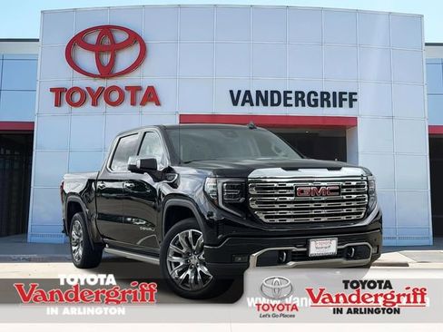 Used 2023 GMC Sierra 1500 Denali w/ Denali Reserve Package AWD/4WD image 1