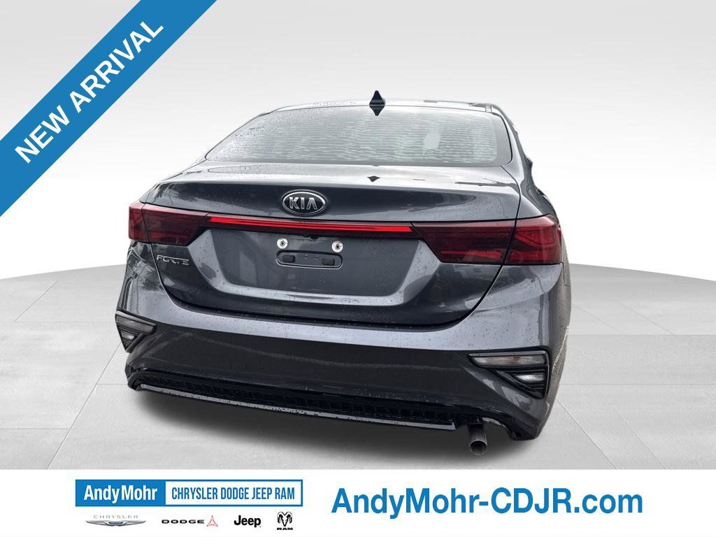 Used 2019 Kia Forte LXS FWD image 6