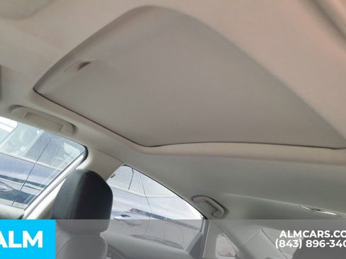 Used 2017 Honda Civic Touring image 8