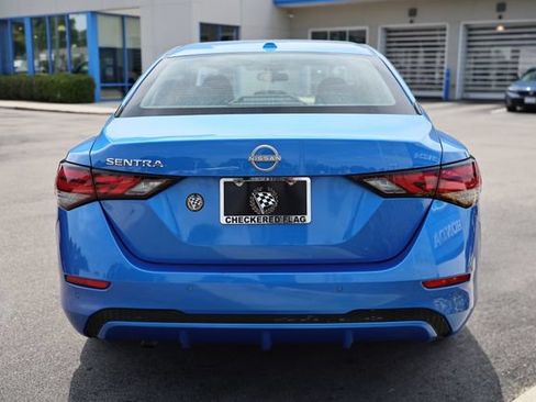 Used 2025 Nissan Sentra SV FWD image 10