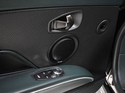 Used 2022 Aston Martin DBS Superleggera RWD image 20